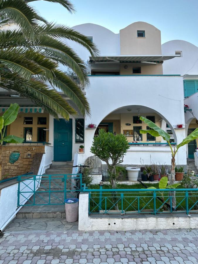 Emerald Seaside Apartment In Pefkohori ペフコホリ エクステリア 写真