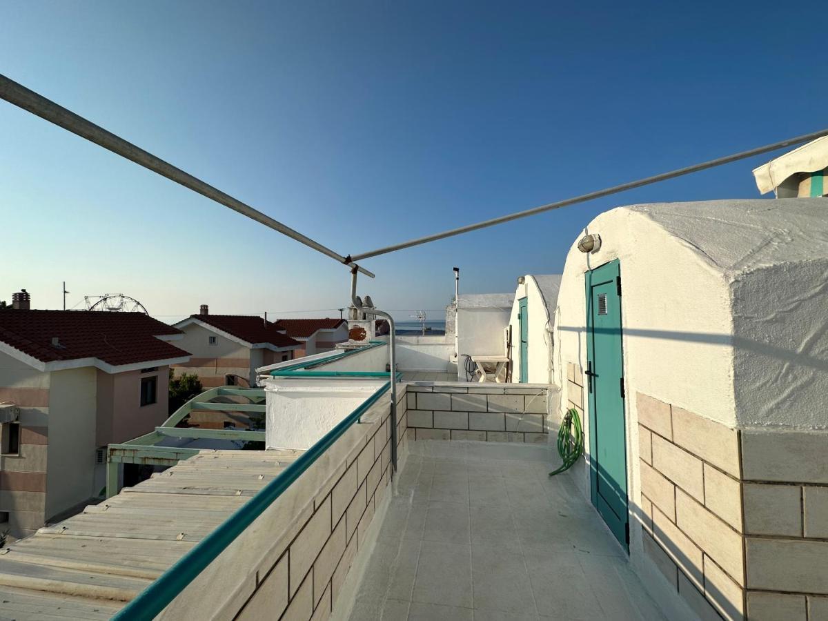 Emerald Seaside Apartment In Pefkohori ペフコホリ エクステリア 写真