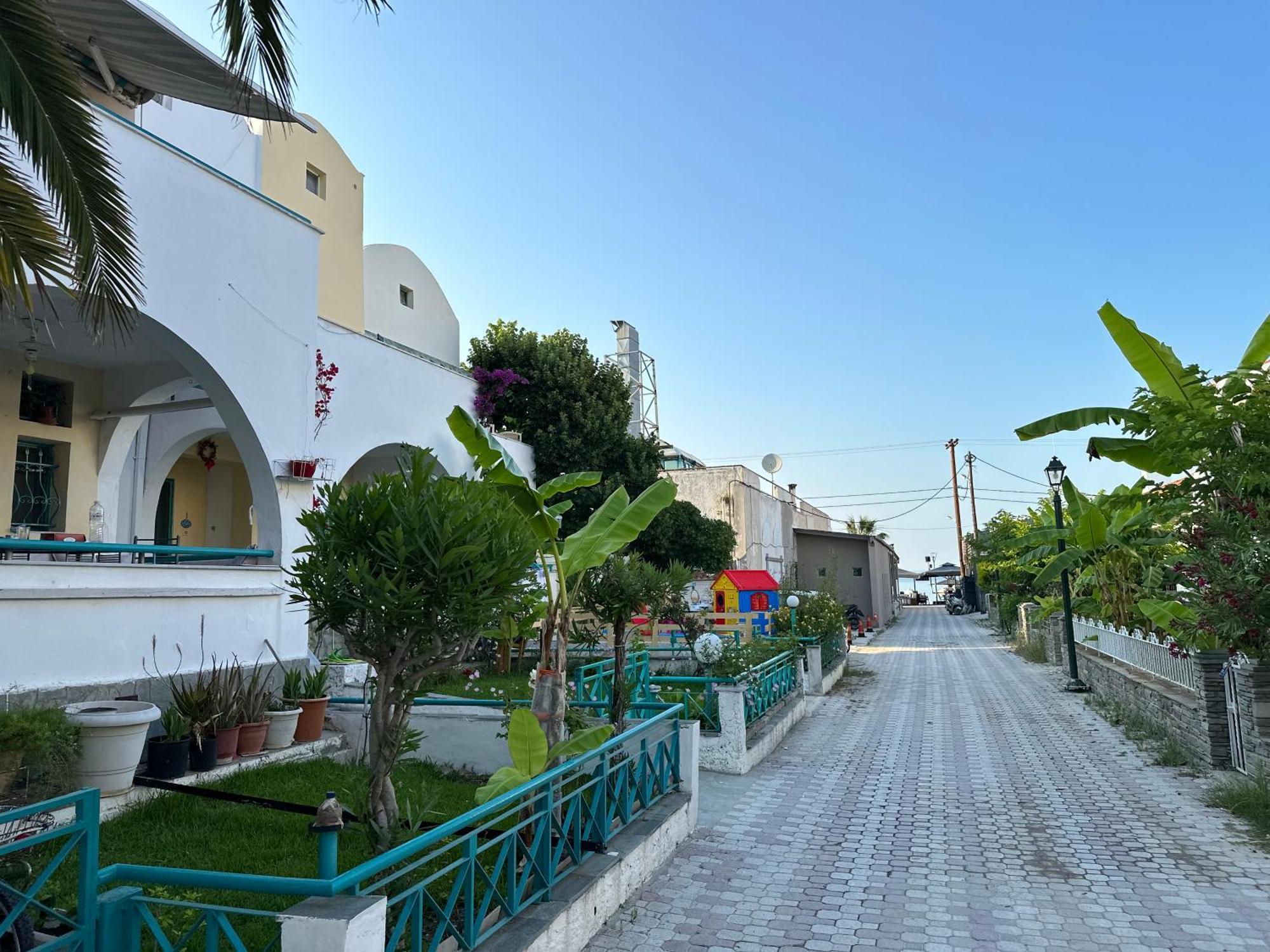 Emerald Seaside Apartment In Pefkohori ペフコホリ エクステリア 写真